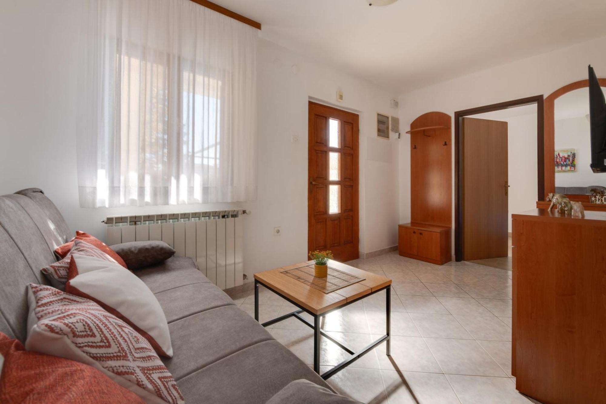 Villa Livia With Three Nice Apartments, Swimming Pool, Childrens Playground, Barbecue And Free Parking Ližnjan Εξωτερικό φωτογραφία