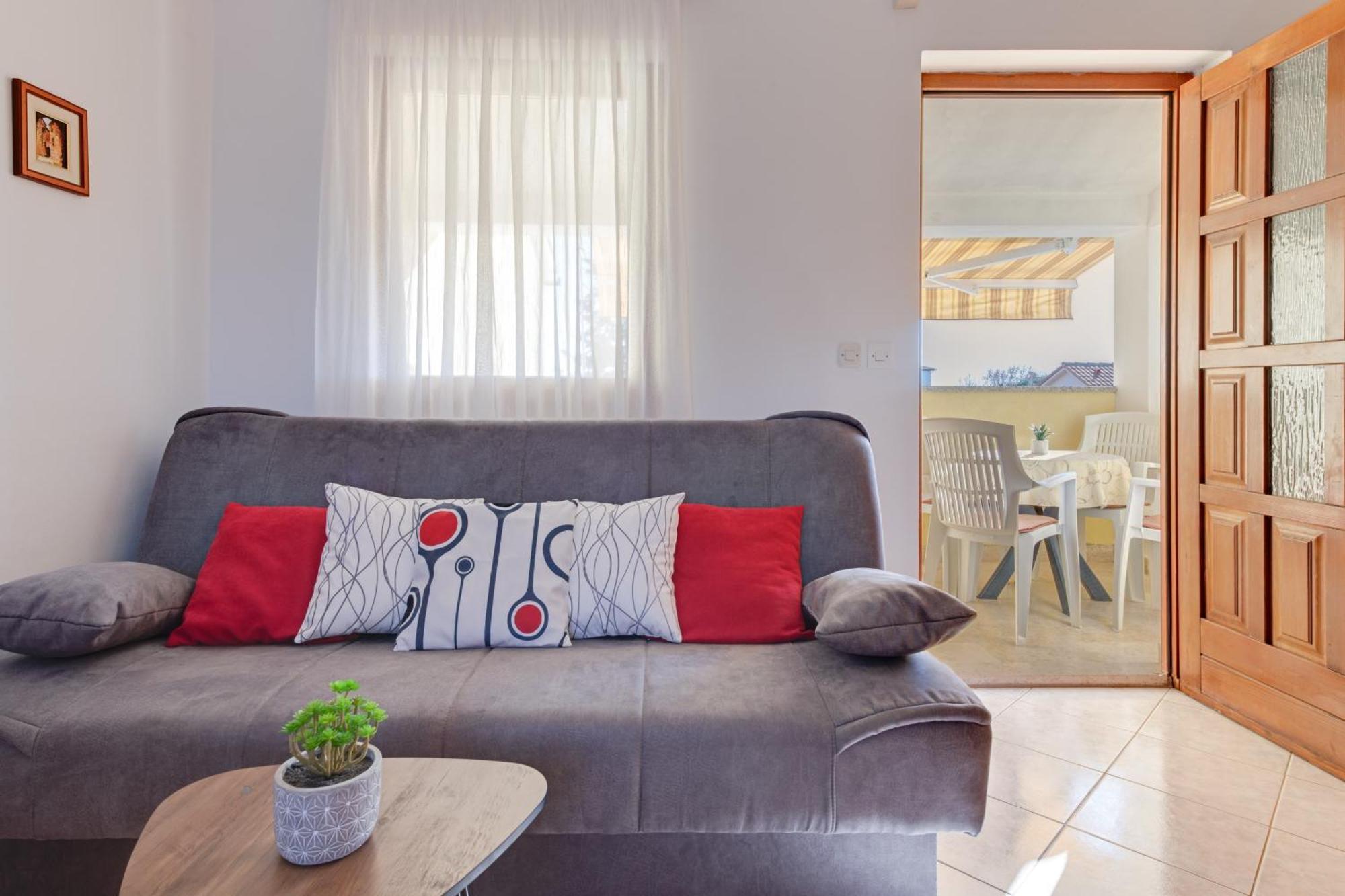 Villa Livia With Three Nice Apartments, Swimming Pool, Childrens Playground, Barbecue And Free Parking Ližnjan Εξωτερικό φωτογραφία